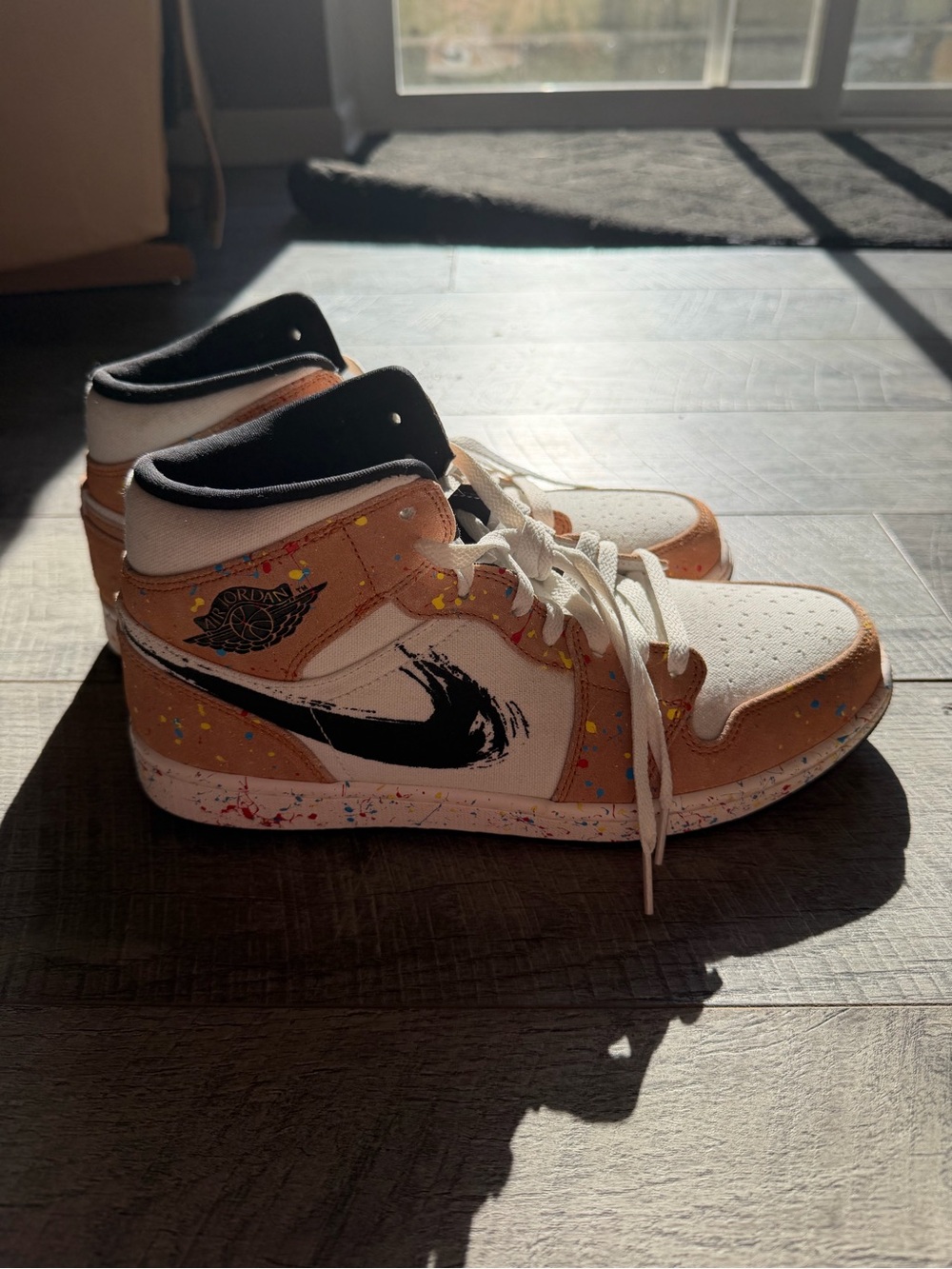 Nike Mid-Top Sneakers in White, Tan, Black with Paint-Splatter Detail - Picture 3 of 9